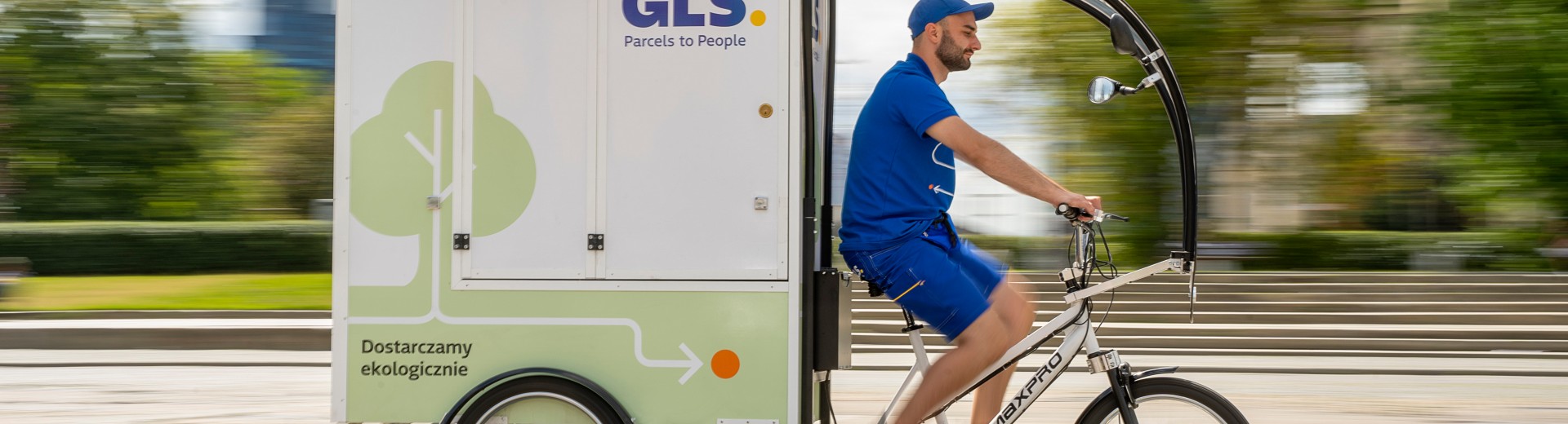 GLS driver riding an ebaike